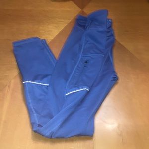 Altheta girl/GAP teen. Navy blue, with zipper pocket.